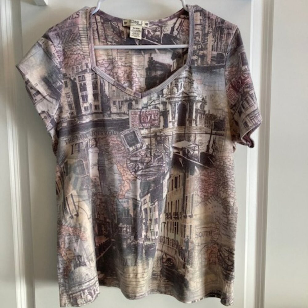 Suzee T Graphic Tee Shirt - Italy - 16/18W- NEW